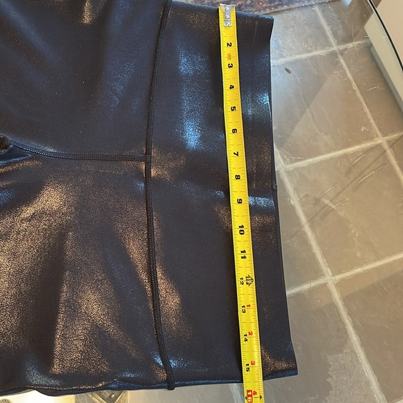 Knix,High Rise Contour Waist,faux leather leggings,nylon& 40% spandex. As new. - Picture 3 of 7